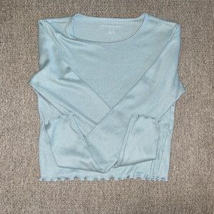PALE BLUE RIBBED CROPPED SHIRT WITH RIPPLED LONG SLEEVES